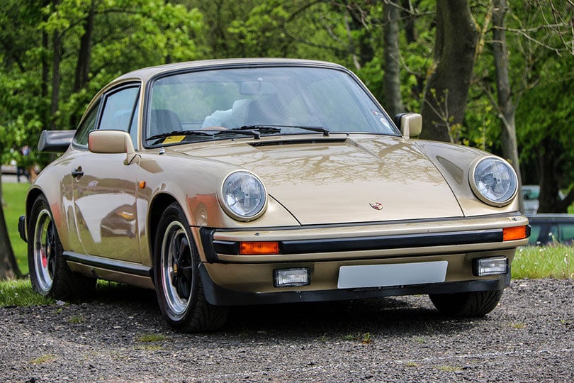 porsche 911 sportscar