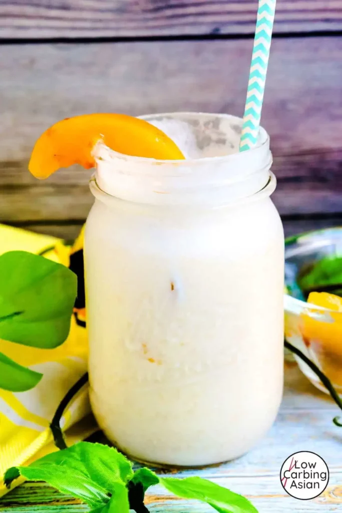 Peaches & Cream Keto Smoothie by low carbingasian