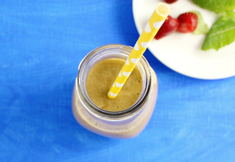 Strawberry-Pineapple Kale Smoothie