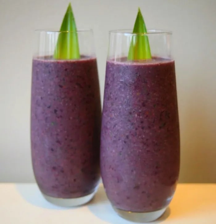 blueberry power breakfast smoothie