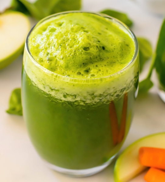 EASY GREEN JUICE
