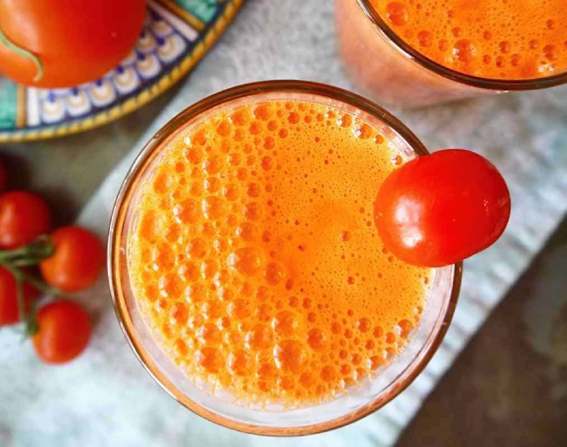 Refreshing Tomato Carrot Juice