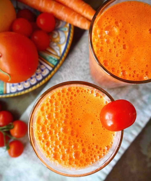 Refreshing Tomato Carrot Juice