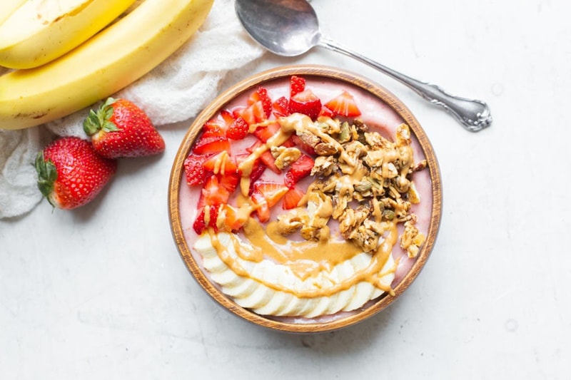 Strawberry Banana Smoothie Bowl