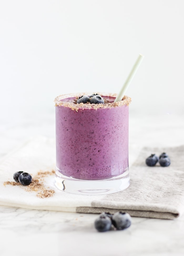 Blueberry Muffin Smoothie- livelytable