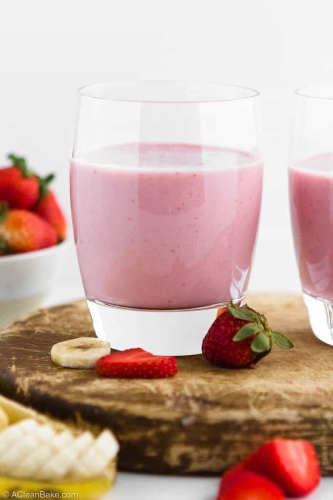 Strawberry Banana Smoothie- acleanbake