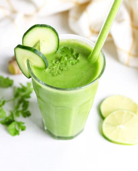 EASY DETOX SMOOTHIE