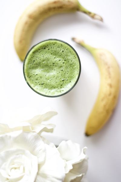 FAT BURNING GREEN SMOOTHIE (GLUTEN-FREE, VEGAN, PALEO)