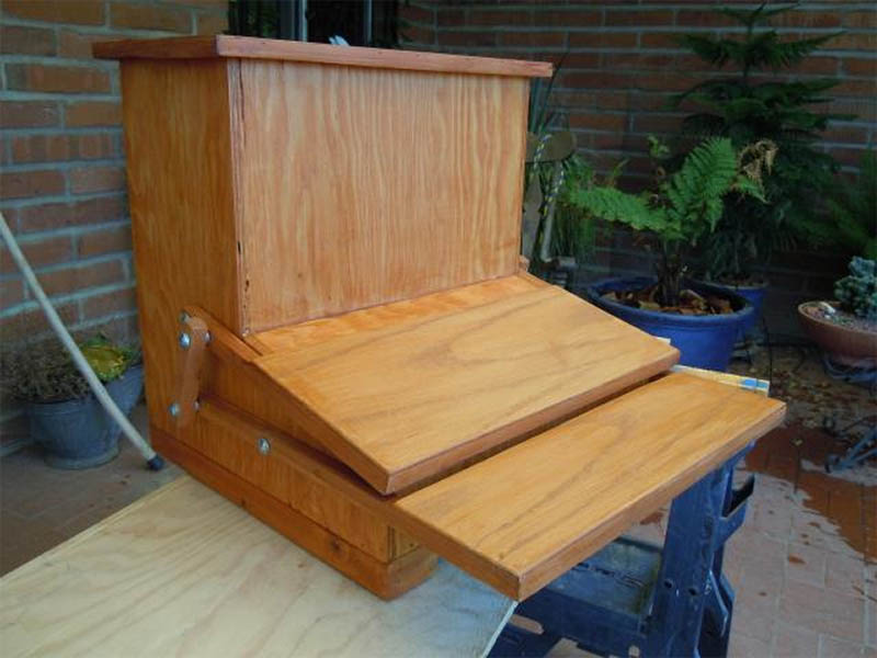 A Wooden Beauty Perfect for Artists From BackyardChickens
