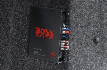 BOSS Audio Systems R1004 4 Channel Car Amplifier