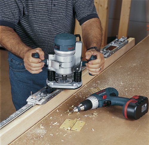 Bosch 1617EVSPK in use