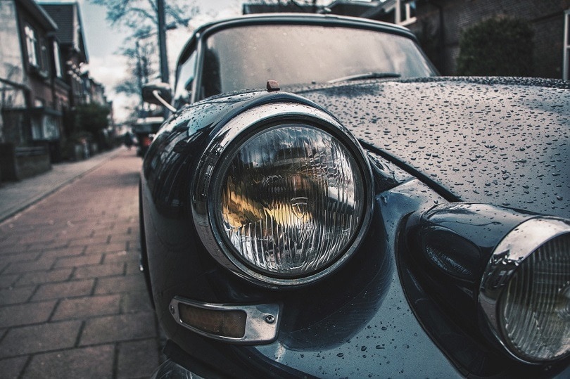 Classic car headlight