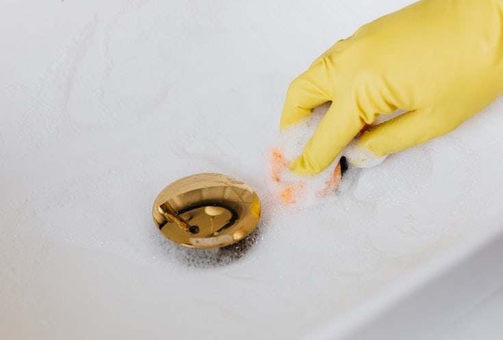 Cleaning bathroom sink drain
