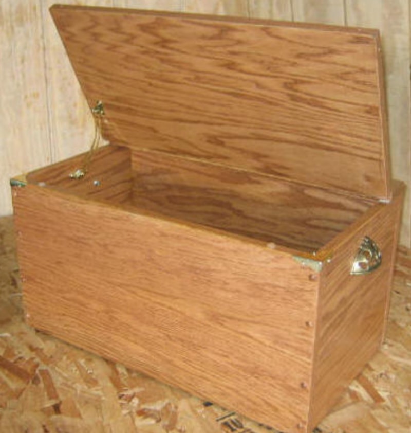 DIY Free Toy Box Plan 