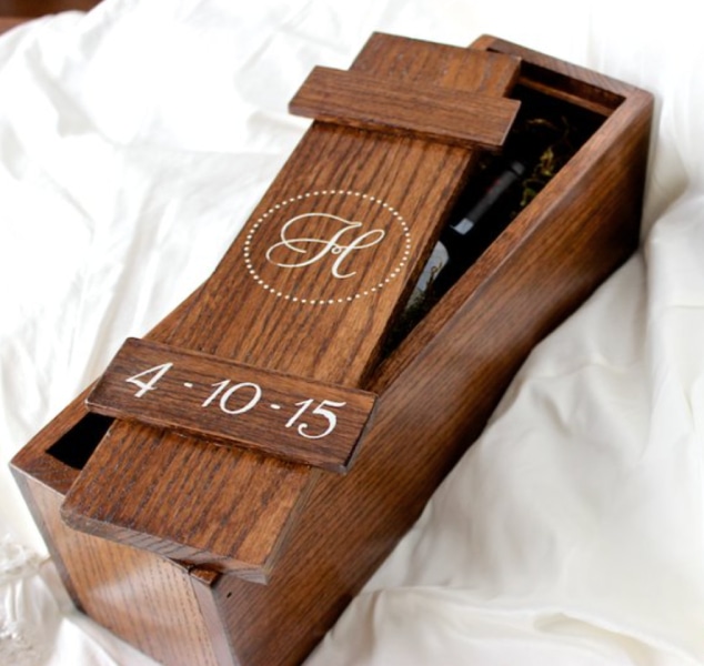 DIY Wedding Wine Box