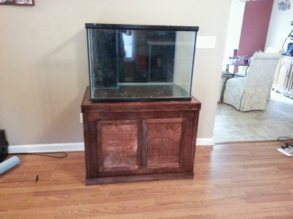 DIY Wooden Aquarium stand
