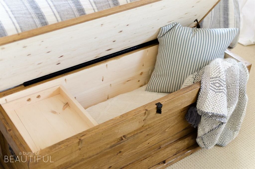 DIY DIY Blanket Storage Chest