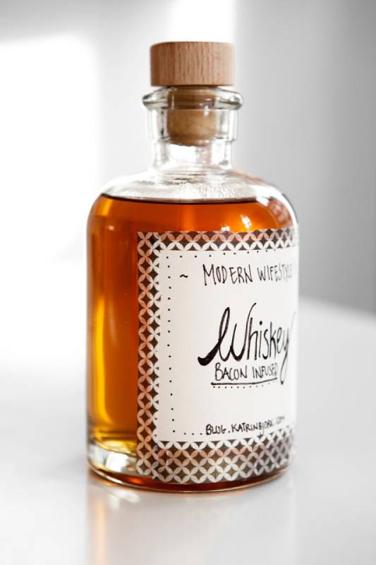DIY bacon infused whiskey