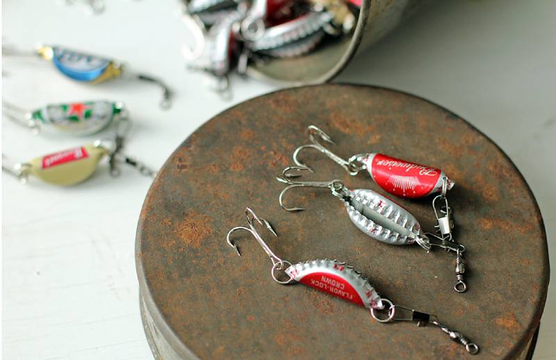 DIY bottle cap fishing lures
