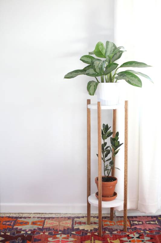 DIY mid-century inspired plant stand