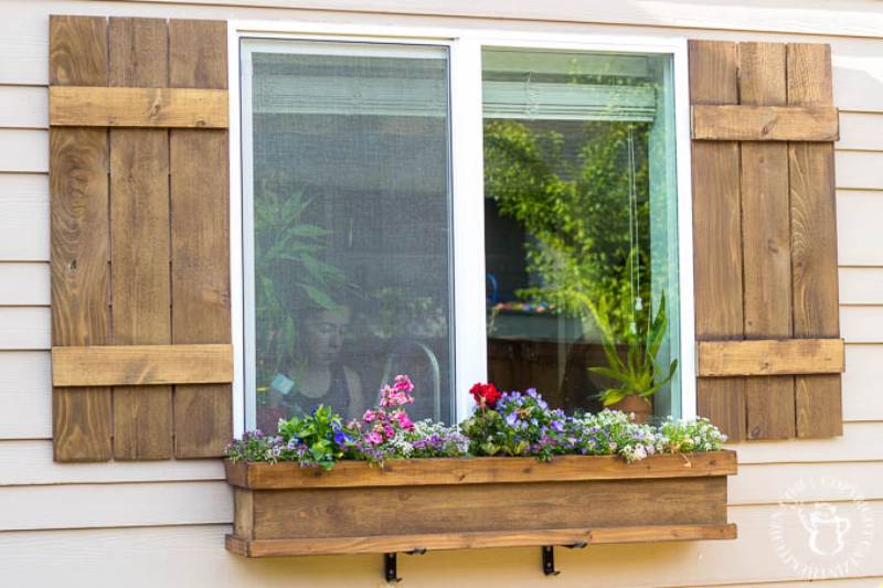 DIY window box and shutters