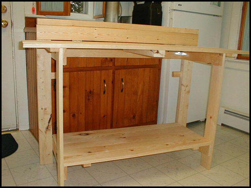 Dave Flanagan’s Collapsible Workbench plan from Woodworking