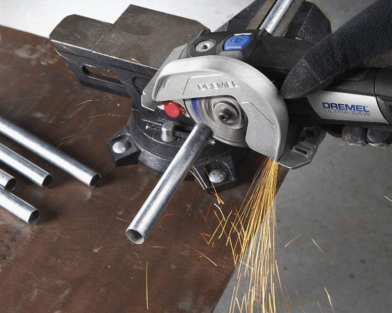 Dremel US40 in use