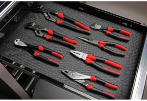 GEARWRENCH 82108 Mixed Plier Set flatlay