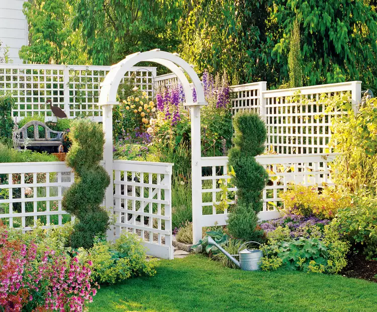 Gated arbor with fence