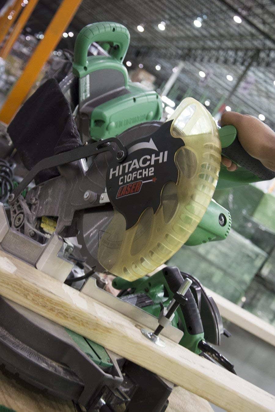 Hitachi C10FCH2 in action