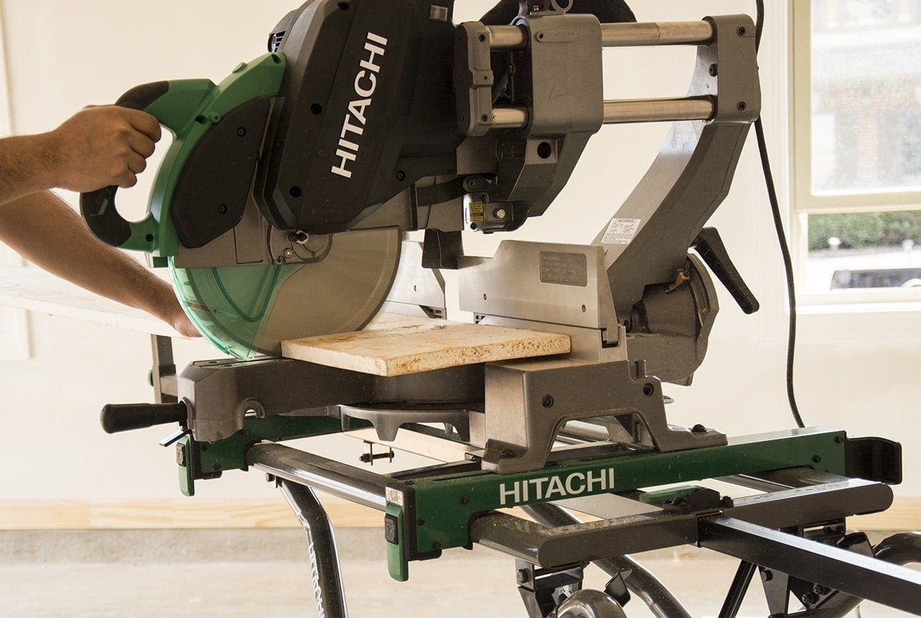 Hitachi C12RSH2 cutting wood