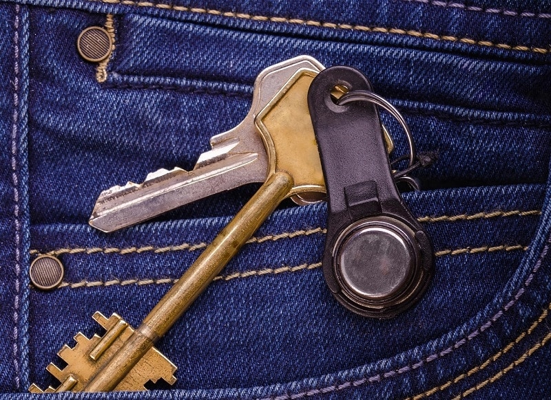Keys Pocket_shutterstock_ds_30