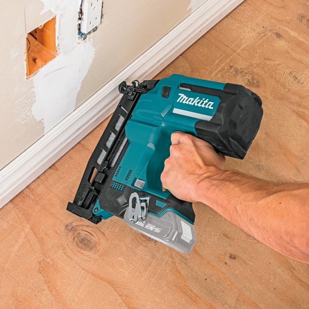 Makita XNB02Z Straight Finish Nailer