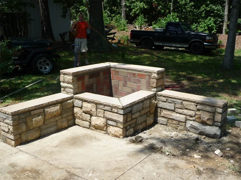Masonry DIY Fire Pit from Instructables