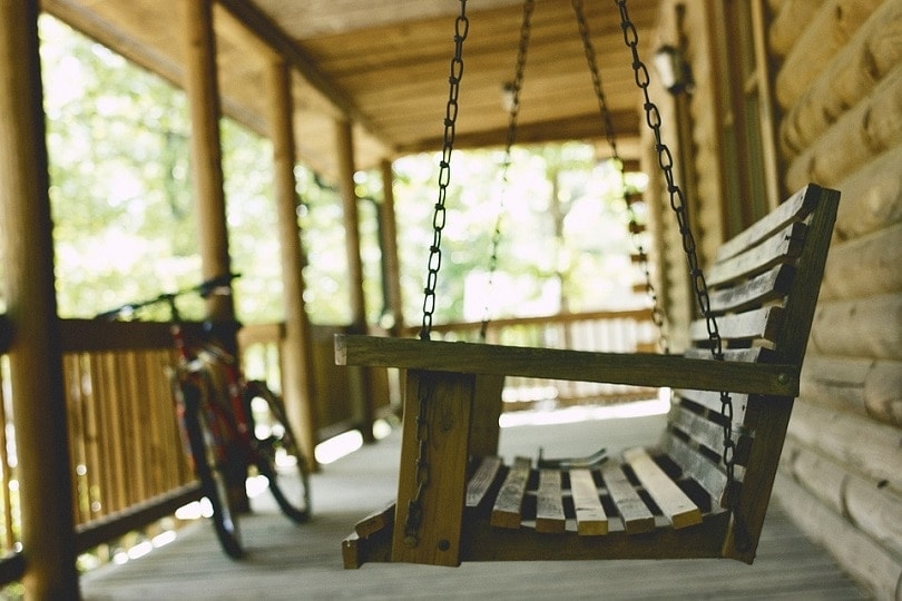 Porch swing