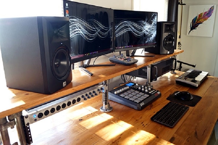 Reclaimed Wood Desk by Simplified Building