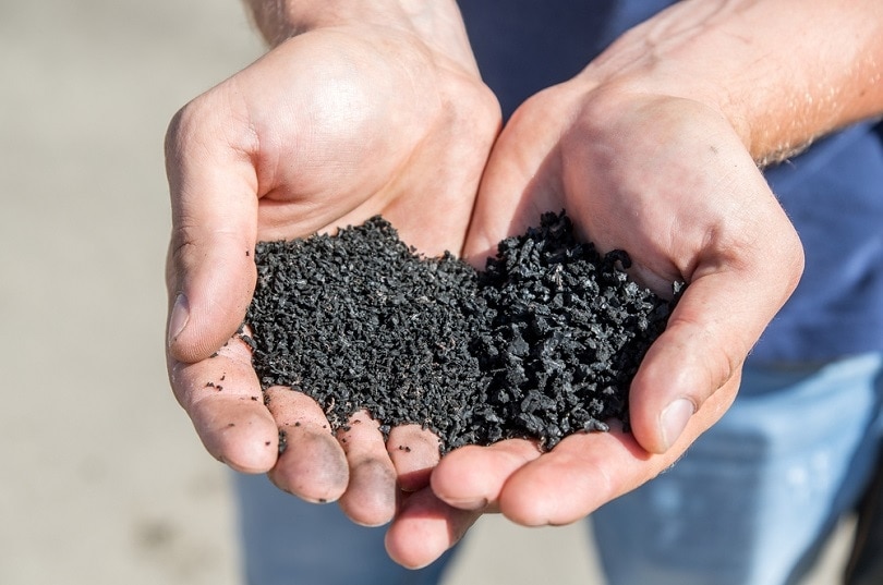 Rubber crumb_zzphoto.ru_shutterstock