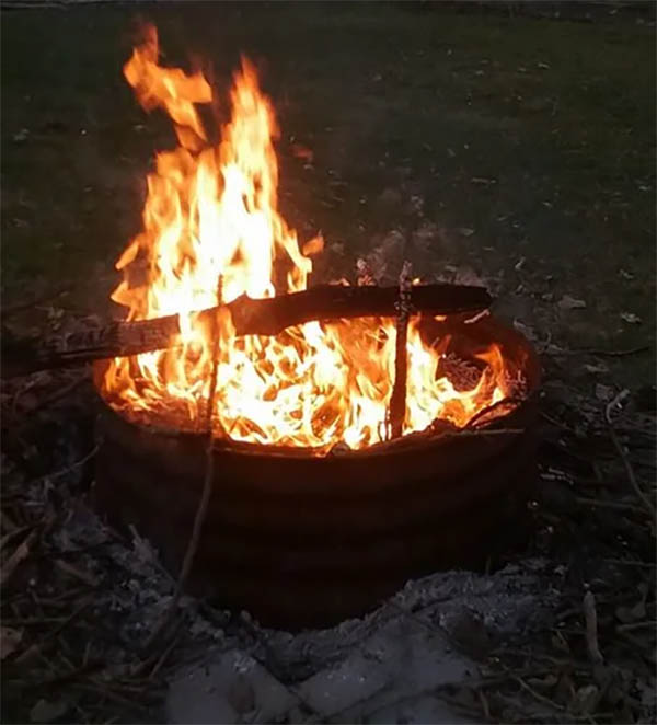 Simple Backyard DIY Fire Pit from Instructables