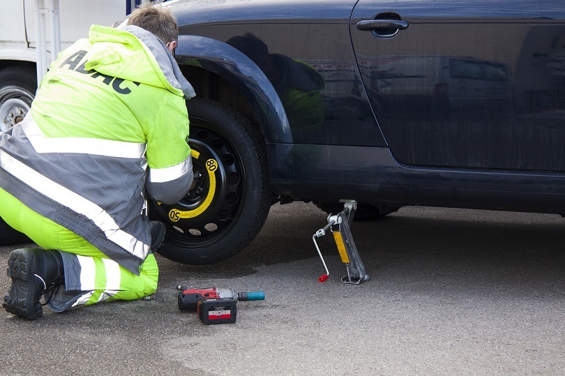 Tire service