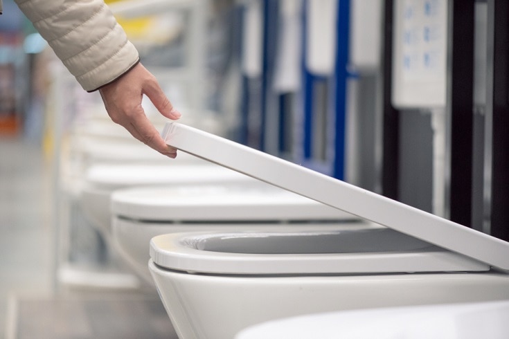 Toilet shape_Shutterstock_Happy_Nati