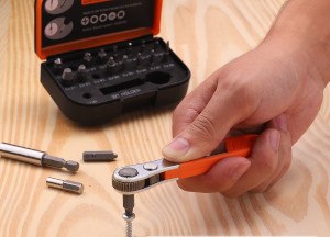 a bolt & screw extractor