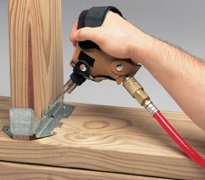 a palm nailer
