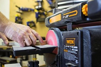 belt sanding