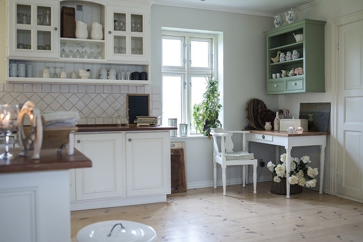 Corner Shelf Plans