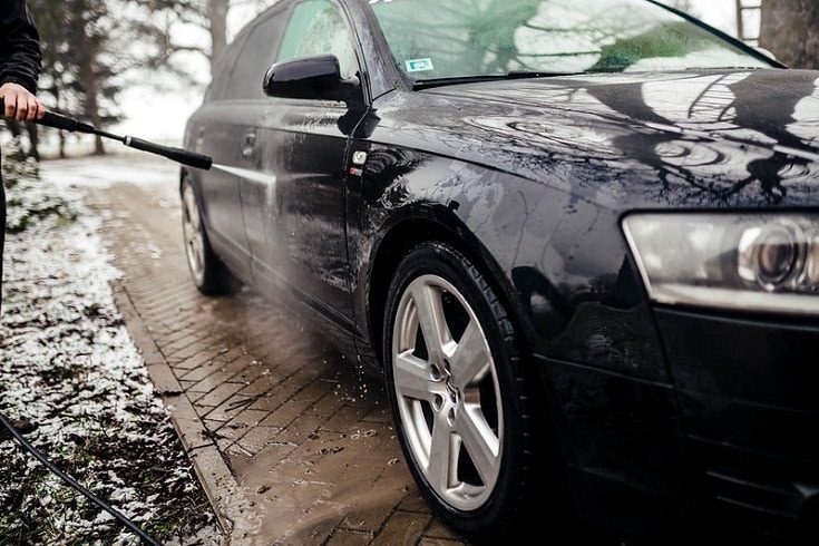 car wash using pressure washer