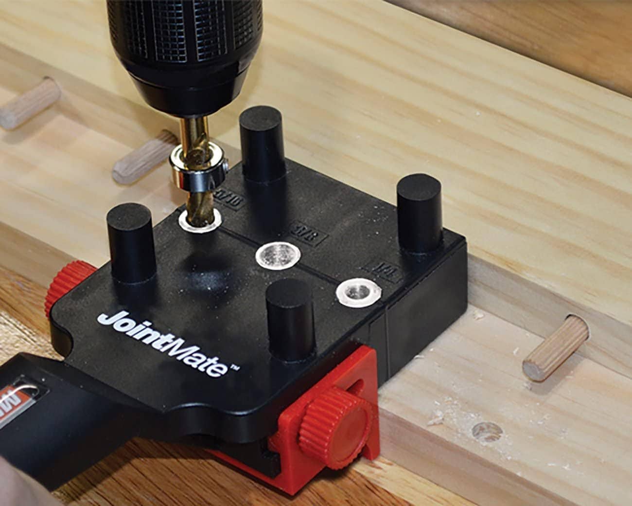 close up Milescraft 1319 Handheld Dowel Jig