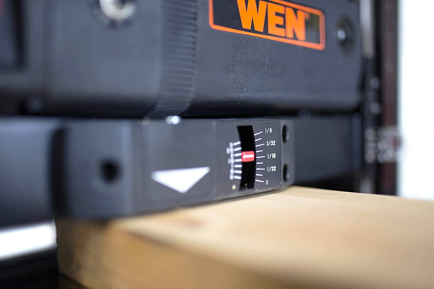 close up WEN 6552