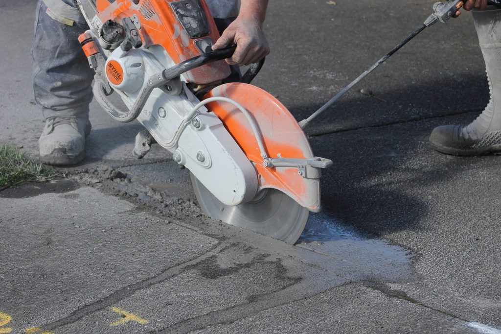 concrete saw