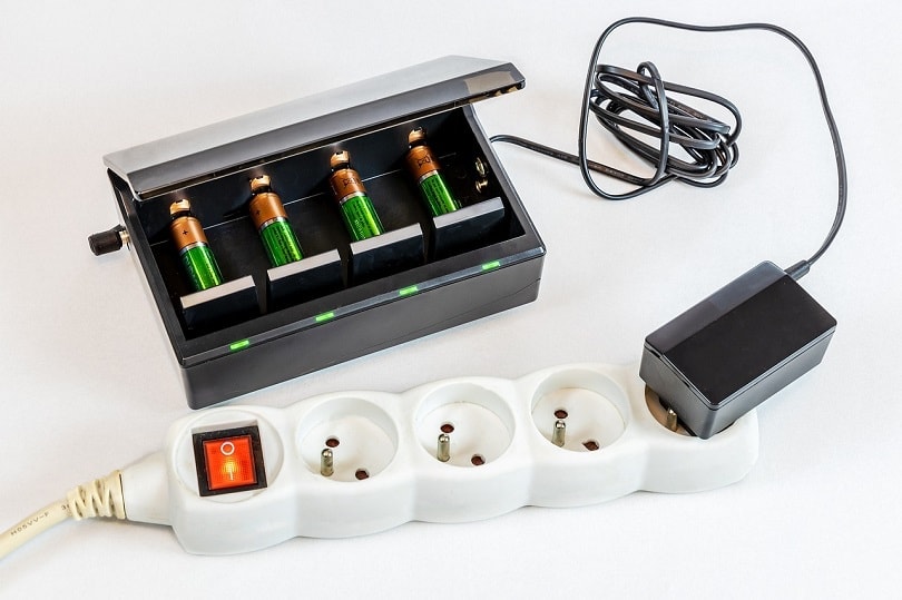 connection-rechargeable-battery-pixabay