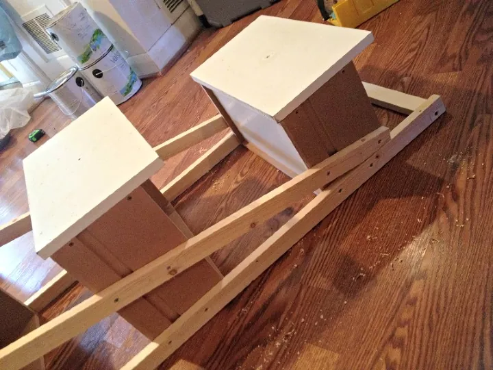 diy-ladder shelf from old repurposed drawers